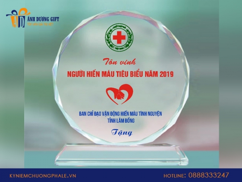 Kỷ niệm chương ngành y tế theo yêu cầu uy tín, chất lượng
