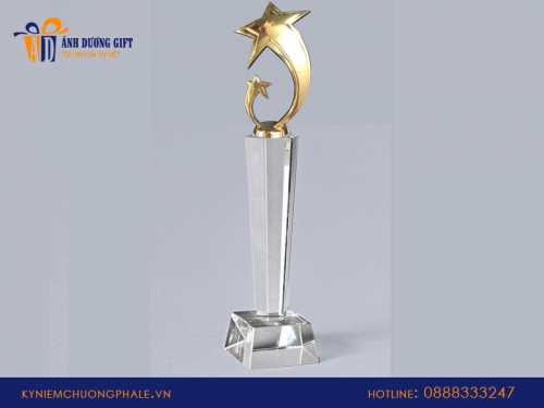 Địa chỉ làm cúp lưu niệm tại Hà Nội