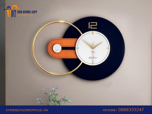 Đồng hồ tặng tân gia