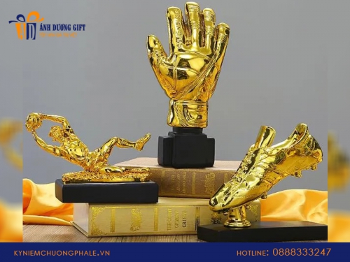 Làm kỷ niệm chương tại Lạng Sơn