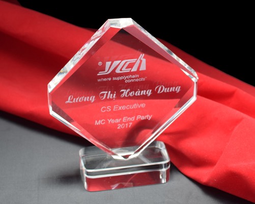 Kỷ niệm chương pha lê KNC001