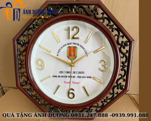 Quà tặng đồng hồ 42