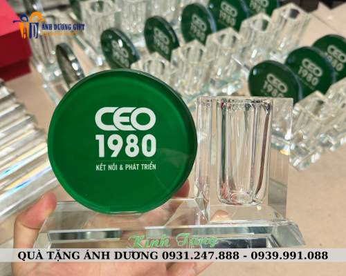 Cắm bút pha lê D010