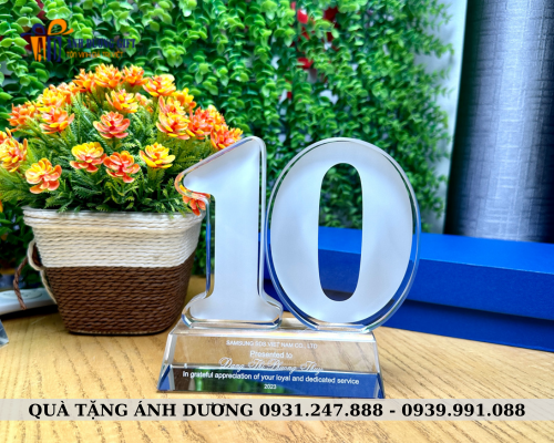 Cắm bút pha lê D014