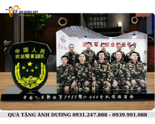 Cắm bút pha lê D018
