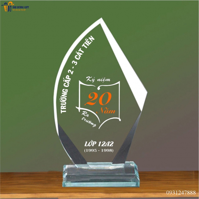 Kỷ niệm chương pha lê KNC00A61