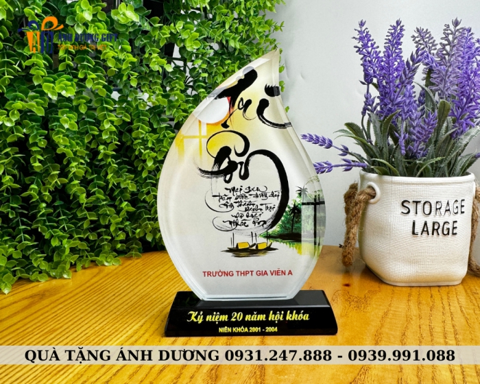 PHA LÊ HỌP LỚP