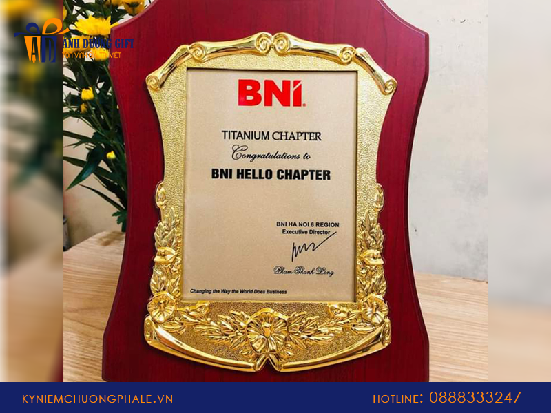Bảng vinh danh kỷ niệm chương