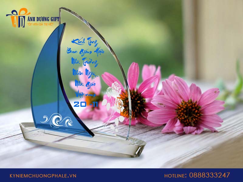 Đặt làm kỷ niệm chương TPHCM